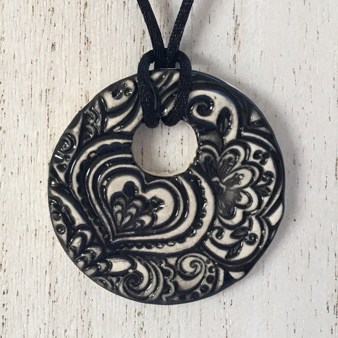 circle swirl pendant