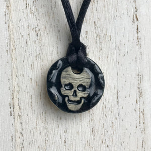 mini skull pendant